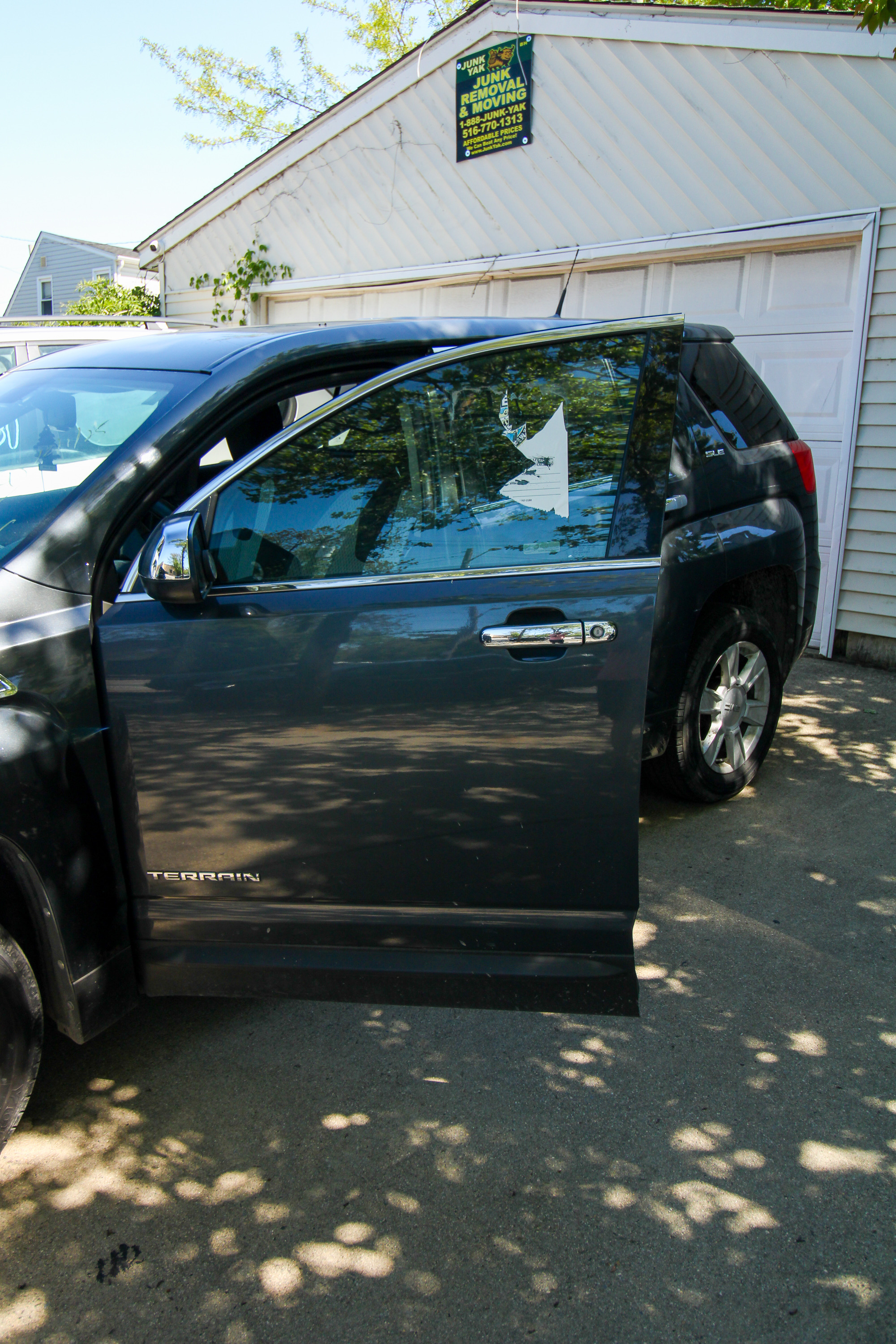Used 2010 GMC Terrain SLE AWD/4WD image 6