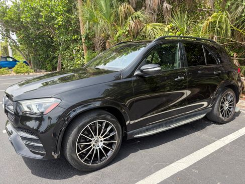 Used 2021 Mercedes-Benz GLE 580 4MATIC image 2