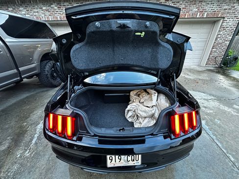 Used 2017 Ford Mustang Shelby GT350 w/ Electronics Package image 16