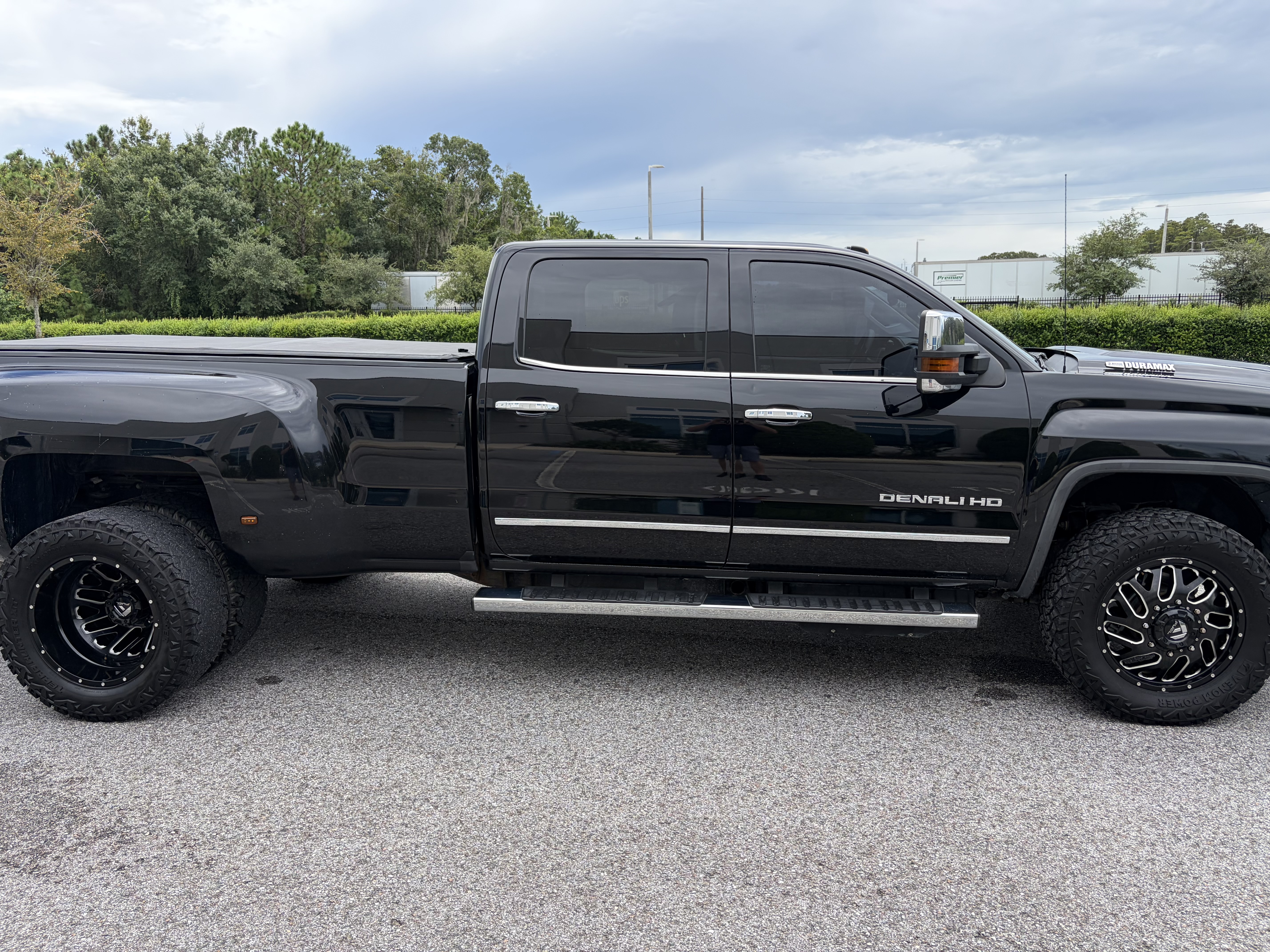 Used 2018 GMC Sierra 3500 Denali w/ Duramax Plus Package AWD/4WD image 12