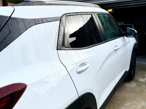 Used 2022 Chevrolet TrailBlazer LT w/ Confidence II Package image 11