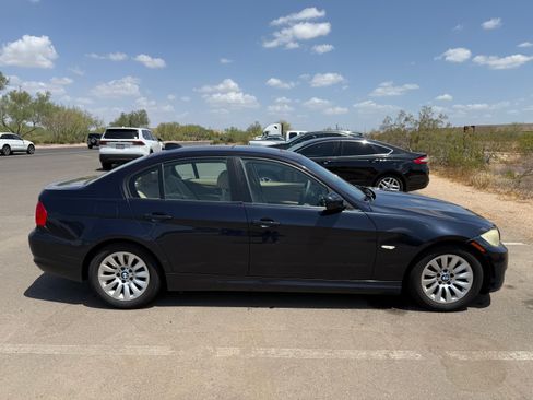 Used 2009 BMW 328i Sedan RWD image 4