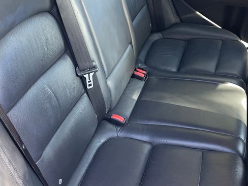 Used 2010 Volvo XC70 T6 image 9