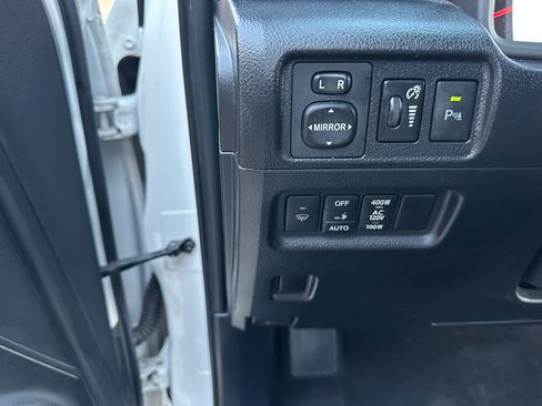 Used 2016 Toyota 4Runner Limited image 24