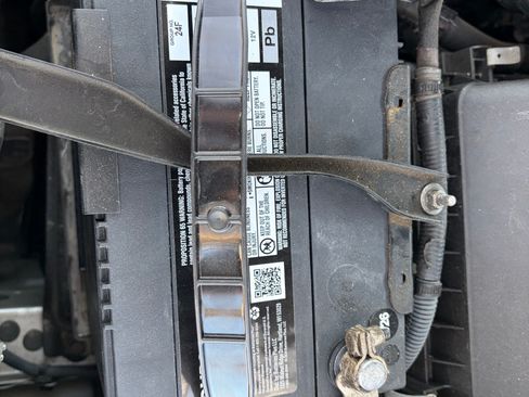 Used 2010 Toyota RAV4 Limited image 10