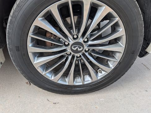 Used 2018 INFINITI QX80 4WD w/ Deluxe Technology Package image 24