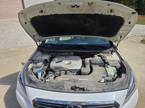 Used 2017 Hyundai Sonata Limited w/ Ultimate Package 02 image 13