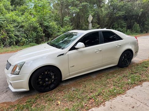 Used 2010 Cadillac CTS V RWD image 12