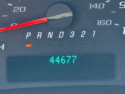 Used 2008 GMC Savana 2500 image 2