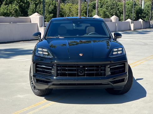 Used 2026 Porsche Cayenne S AWD/4WD image 14