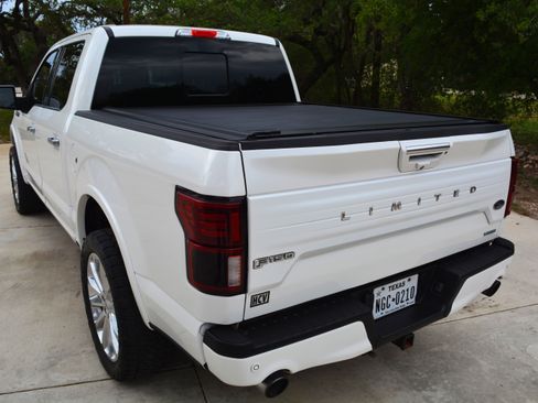 Used 2020 Ford F150 Limited w/ Trailer Tow Package image 16