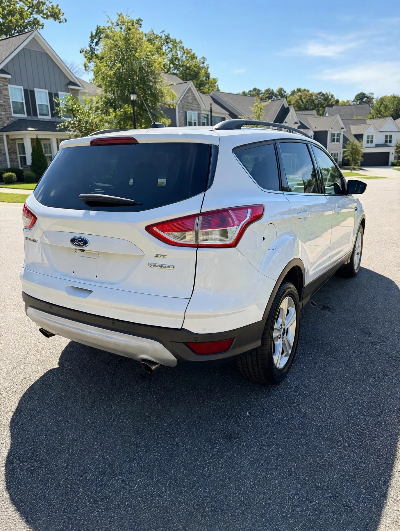 Used 2016 Ford Escape SE w/ Equipment Group 201A FWD image 15