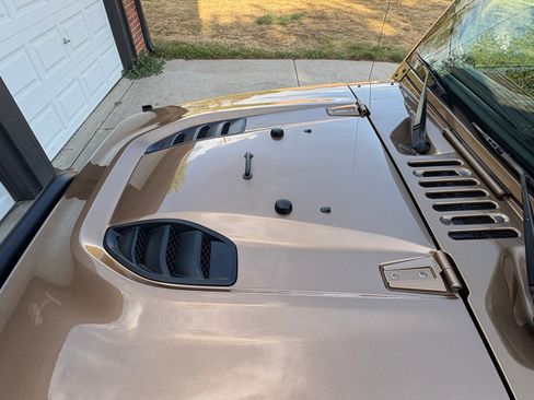 Used 2015 Jeep Wrangler Unlimited Rubicon image 13