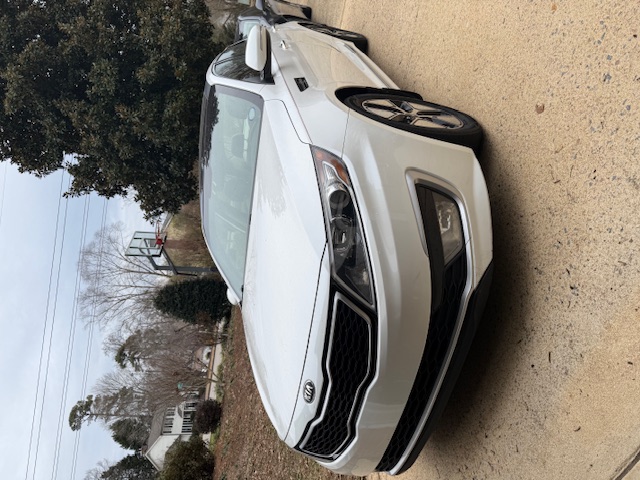 Used 2012 Kia Optima Hybrid w/ Hybrid Premium Technology Pkg FWD image 4