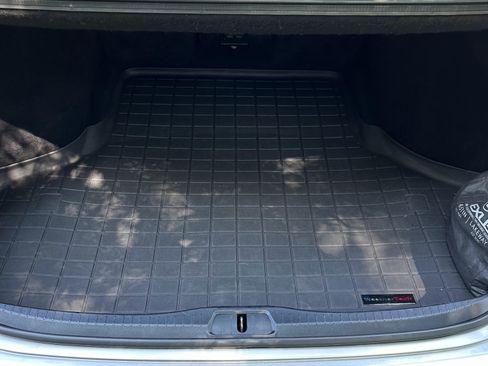 Used 2010 Lexus LS 460 L image 8