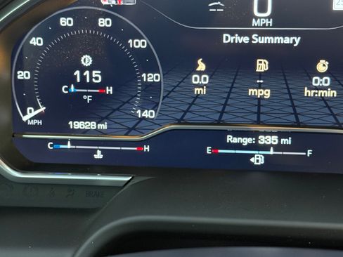 Used 2024 GMC Sierra 2500 Denali Ultimate image 11