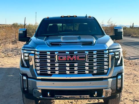 Used 2024 GMC Sierra 3500 Denali w/ Denali Reserve Package image 1