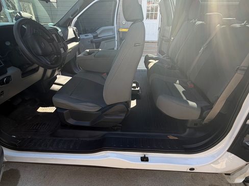 Used 2016 Ford F150 XL w/ Equipment Group 101A Mid image 10