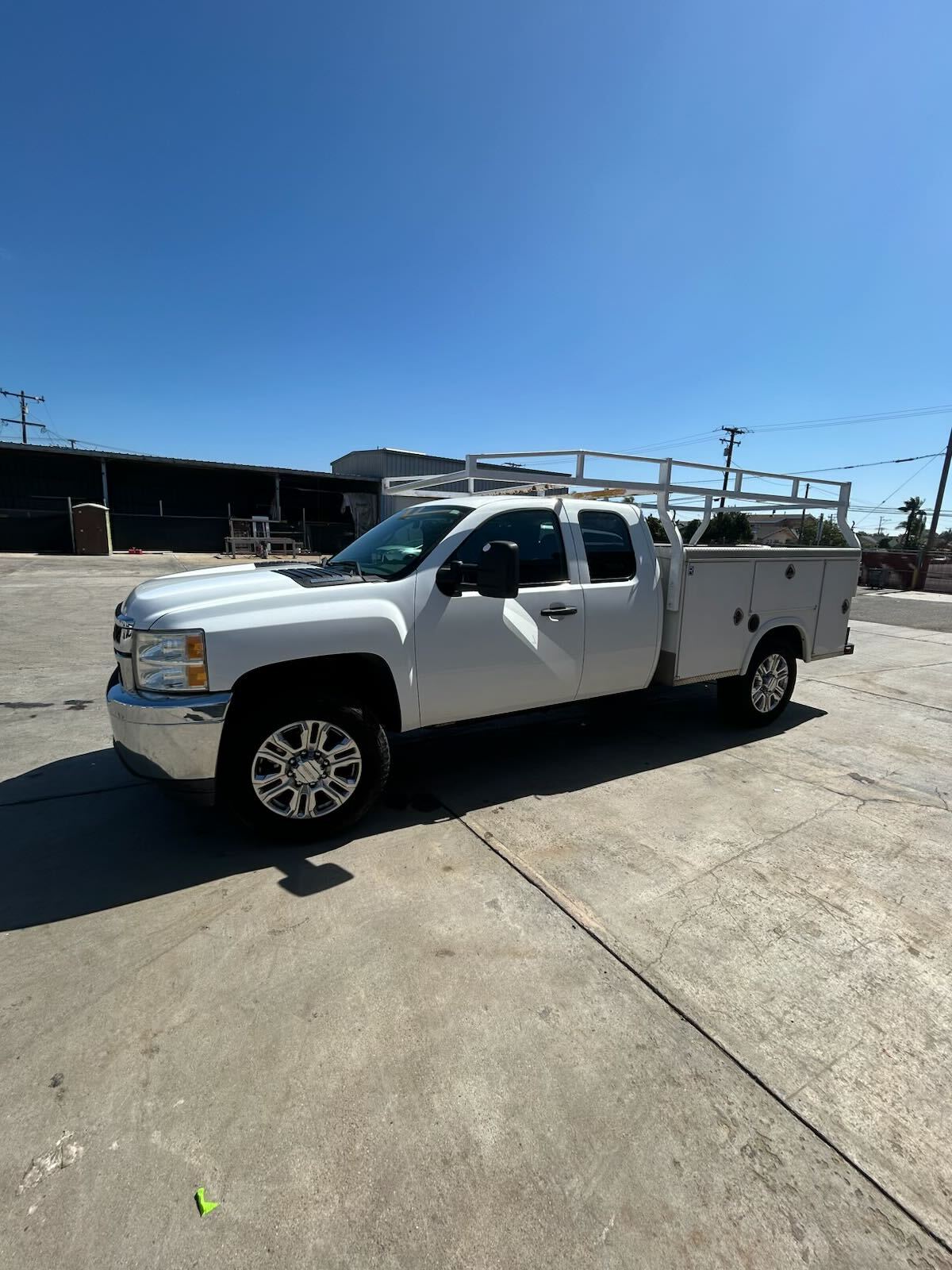 Used 2013 Chevrolet Silverado 2500 W/T RWD image 2