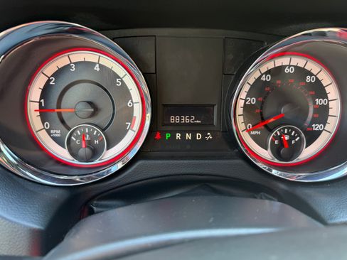 Used 2018 Dodge Grand Caravan SE FWD image 6