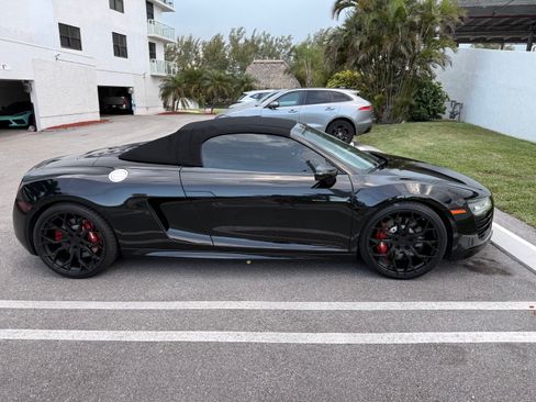 Used 2014 Audi R8 V10 AWD/4WD image 5