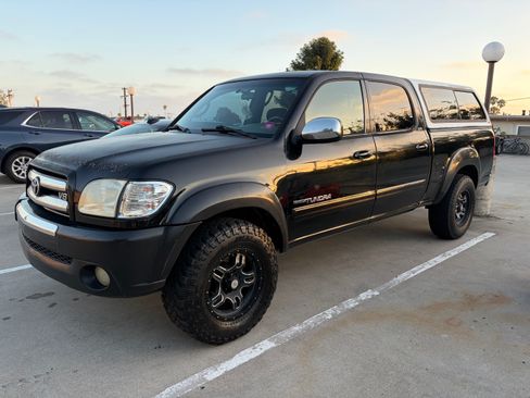 Used 2004 Toyota Tundra SR5 AWD/4WD image 1