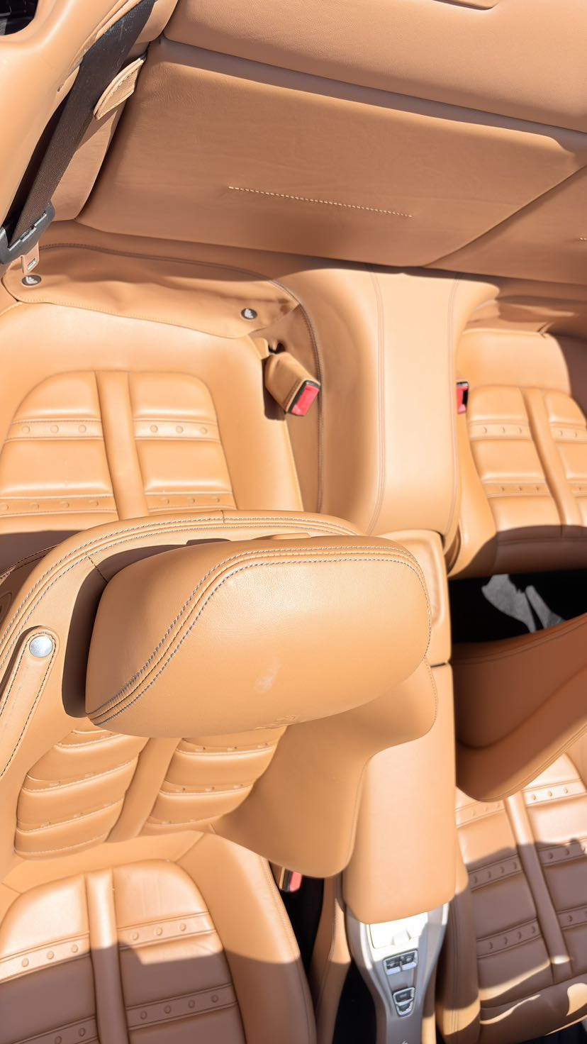 Used 2012 Ferrari California RWD image 9