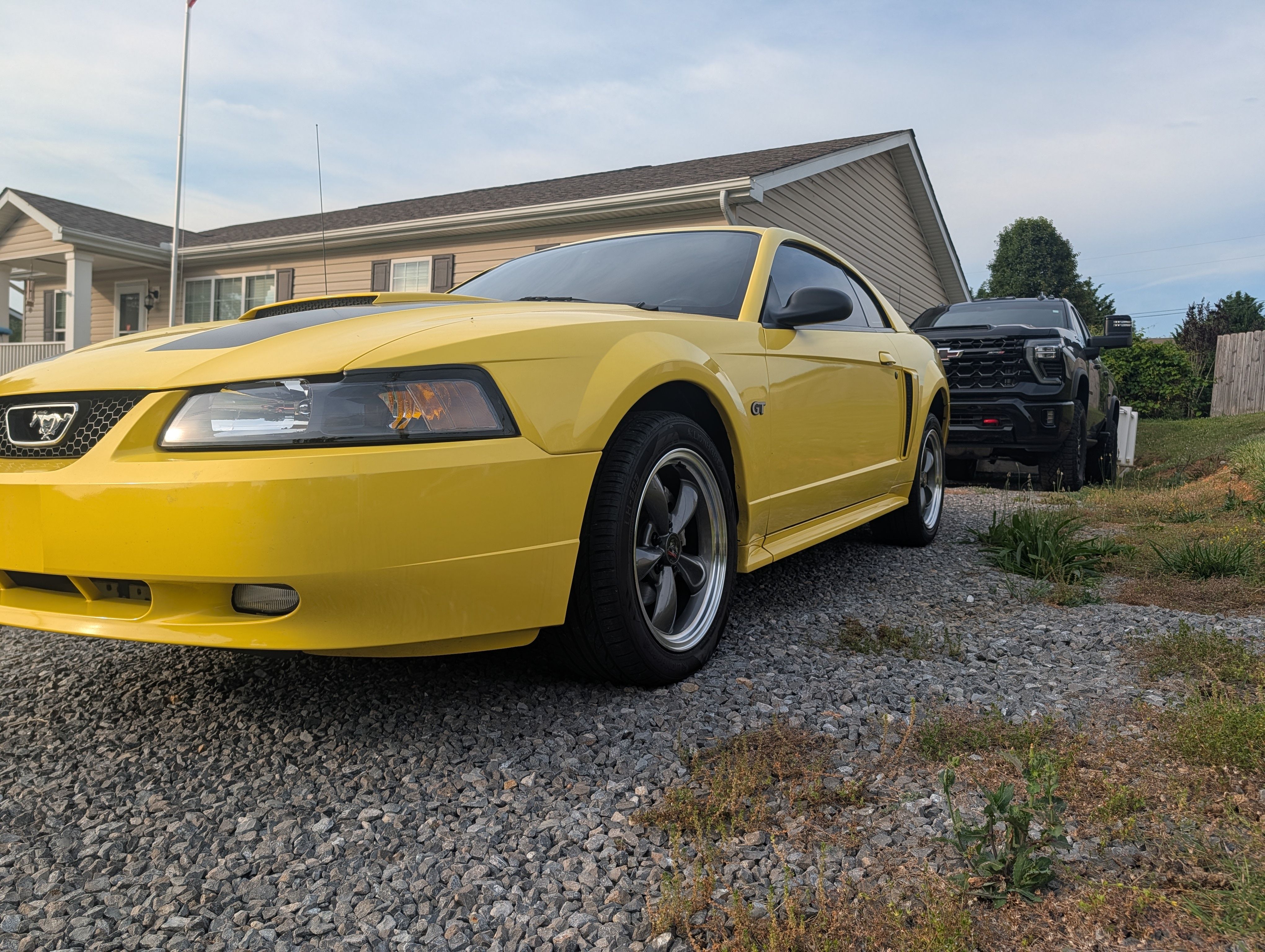 Used 2000 Ford Mustang GT RWD image 8