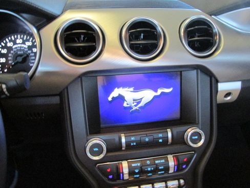 Used 2022 Ford Mustang GT Premium RWD image 12