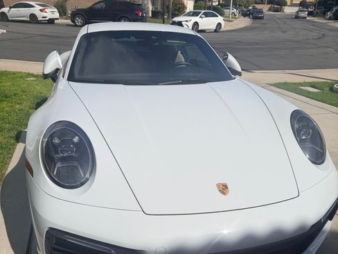 Used 2022 Porsche 911 Carrera image 6