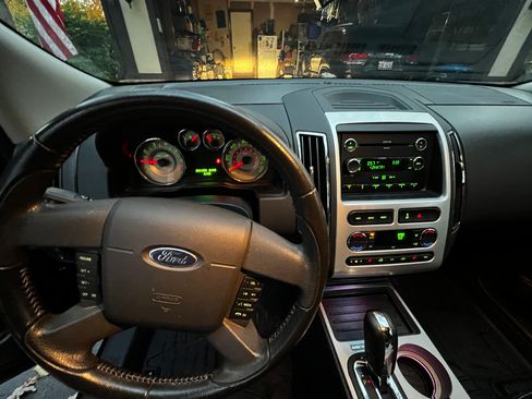 Used 2010 Ford Edge SEL image 12