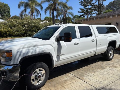 Used 2016 GMC Sierra 2500 SLE w/ SLE Preferred Package image 11