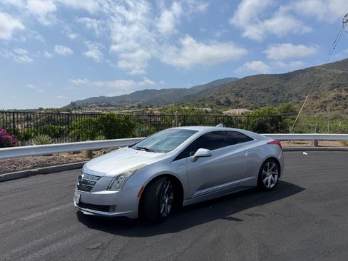 Used 2014 Cadillac ELR w/ Luxury Package FWD image 1