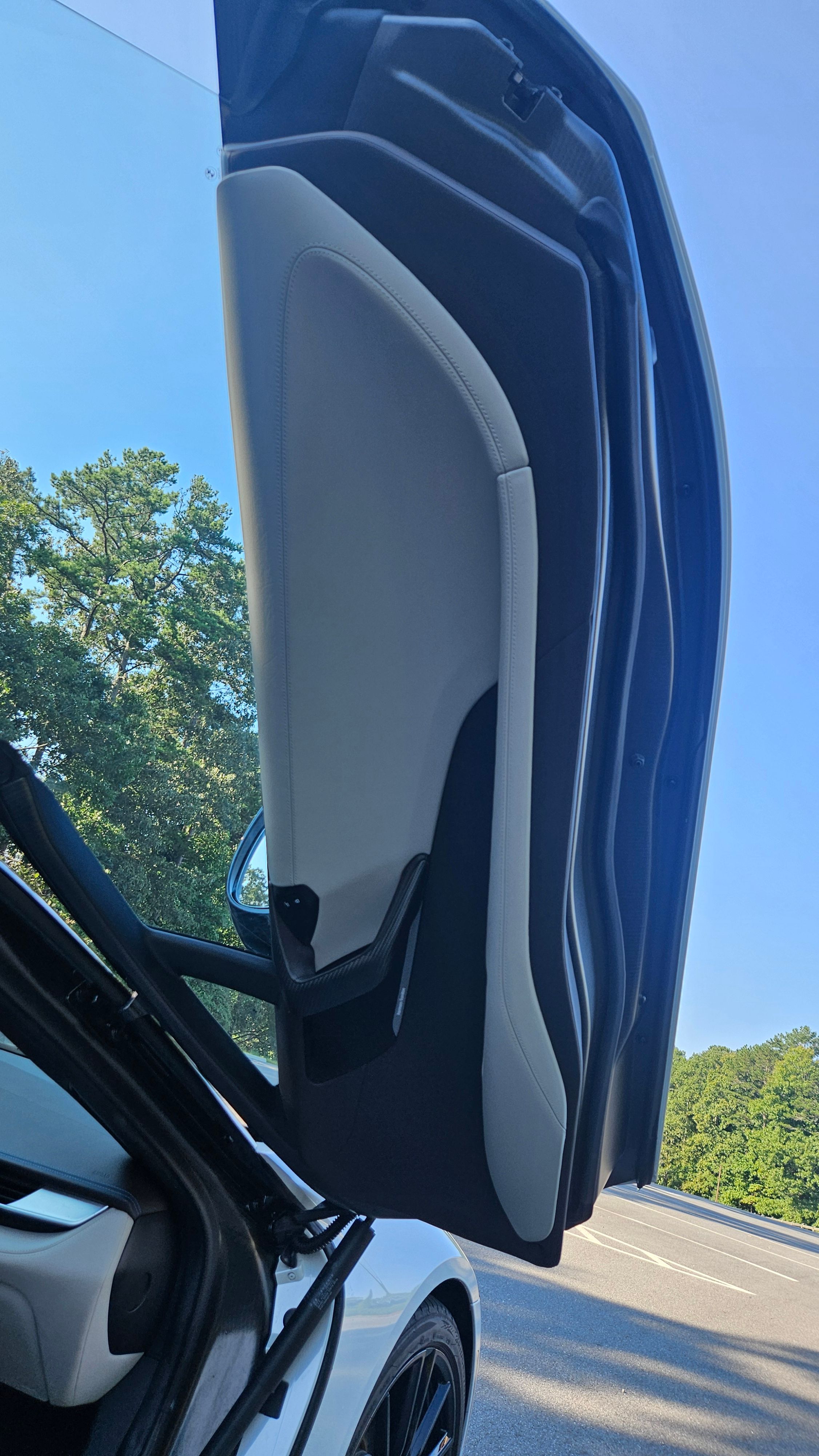 Used 2019 BMW i8 Roadster AWD/4WD image 12