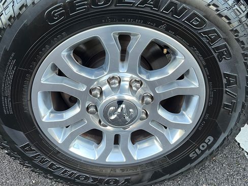 Used 2017 RAM 2500 Laramie image 15