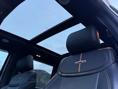 Used 2023 Ford F350 Platinum w/ FX4 Off-Road Package image 17