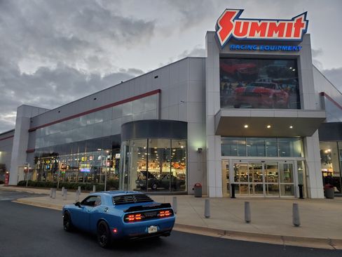 Used 2015 Dodge Challenger SRT Hellcat image 6