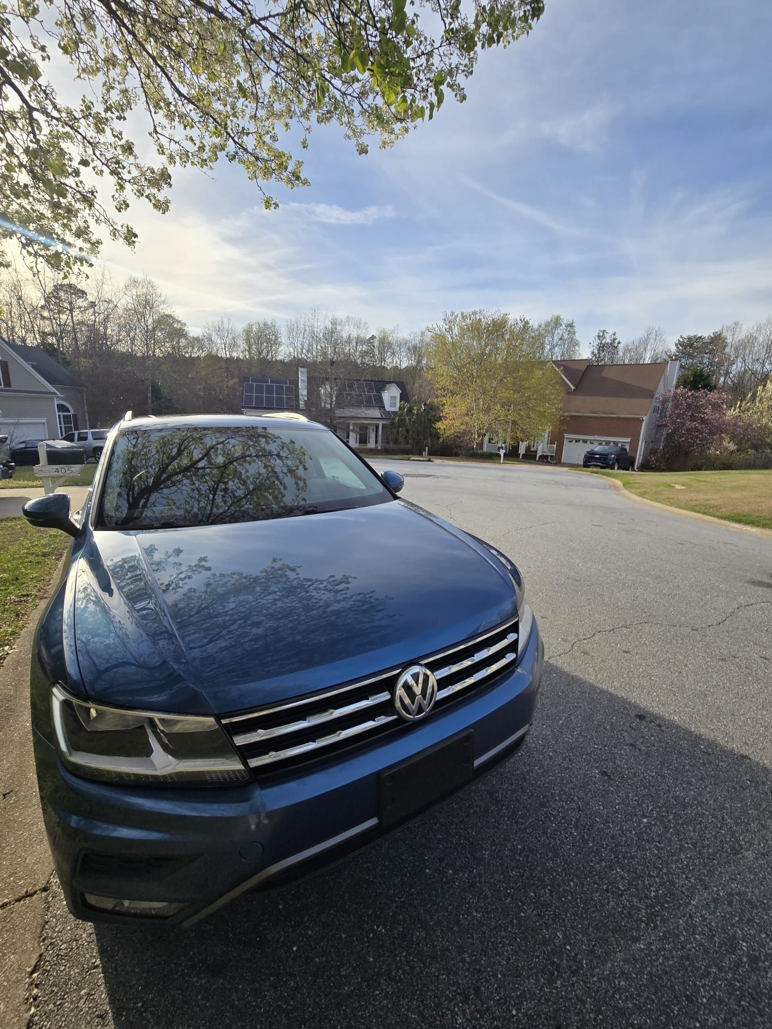 Used 2018 Volkswagen Tiguan SEL AWD/4WD image 5