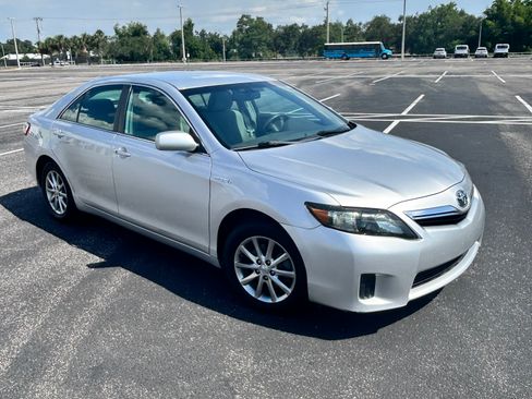 Used 2011 Toyota Camry Hybrid w/ Upgrade Pkg FWD image 8