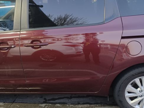 Used 2016 Kia Sedona LX w/ Option Group 020 image 4