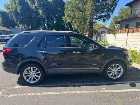 Used 2014 Ford Explorer Limited w/ Equipment Group 302A image 6