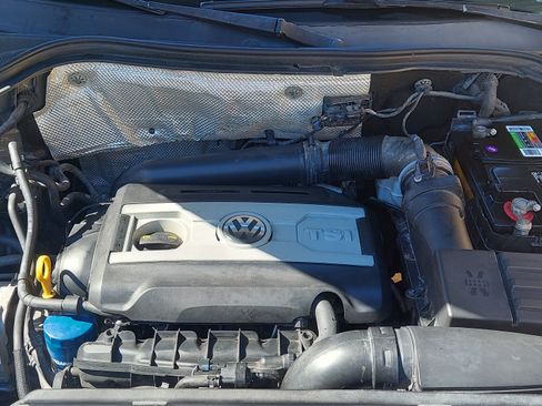 Used 2014 Volkswagen Tiguan SE image 10