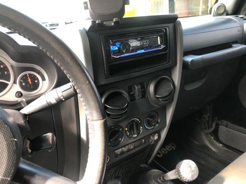 Used 2009 Jeep Wrangler Rubicon w/ Dual Top Group image 11