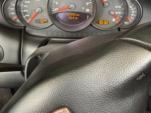 Used 2002 Porsche 911 Carrera image 8