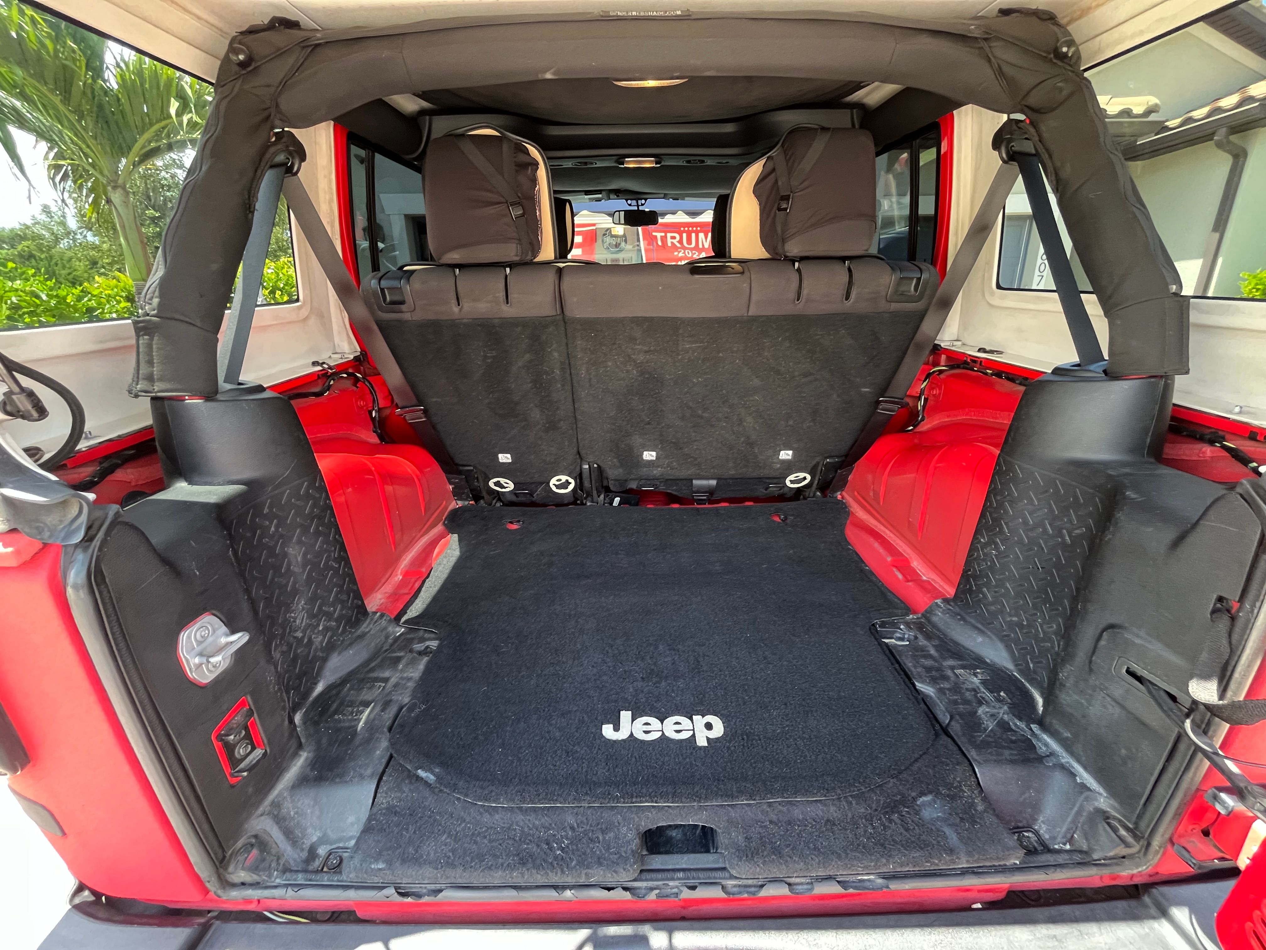 Used 2013 Jeep Wrangler Unlimited Sport AWD/4WD image 10