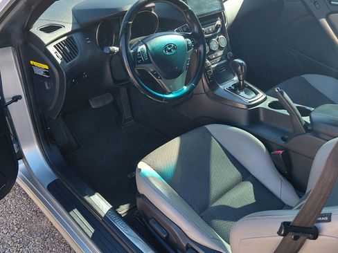 Used 2013 Hyundai Genesis 2.0T image 14