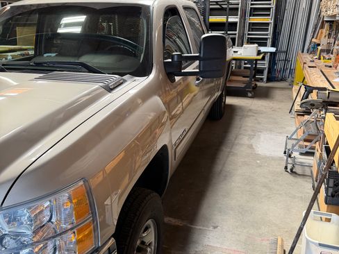 Used 2007 Chevrolet Silverado 2500 LT RWD image 4
