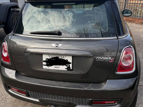 Used 2011 MINI Cooper S image 1