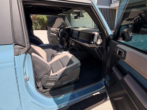 Used 2023 Ford Bronco Wildtrak AWD/4WD image 4
