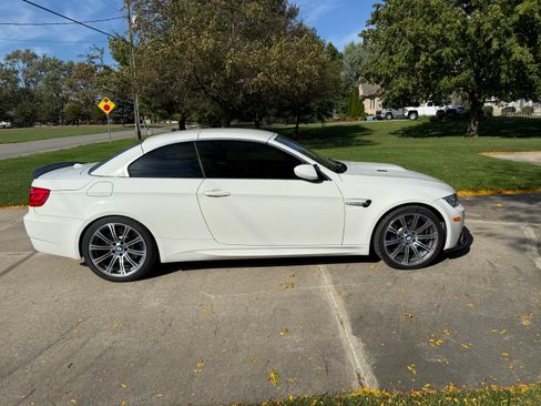 Used 2013 BMW M3 Convertible RWD image 1